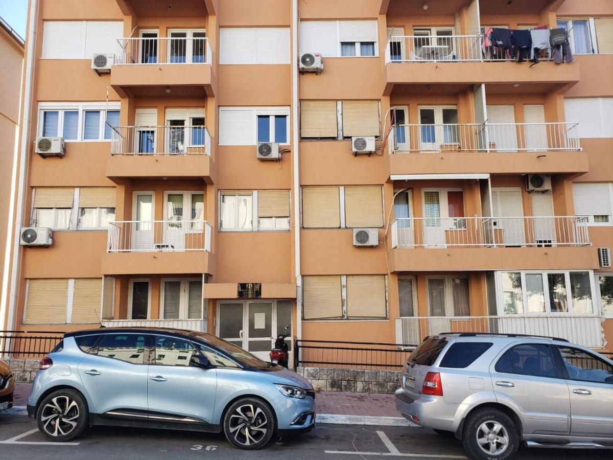 Apartment Bina Τίβατ Εξωτερικό φωτογραφία