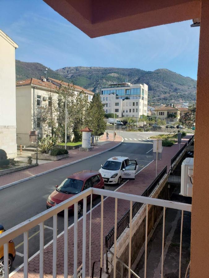 Apartment Bina Τίβατ Εξωτερικό φωτογραφία